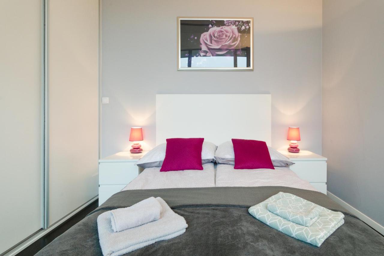 Secret Charm Fully Equipped Apt With Balcony Krasków Εξωτερικό φωτογραφία